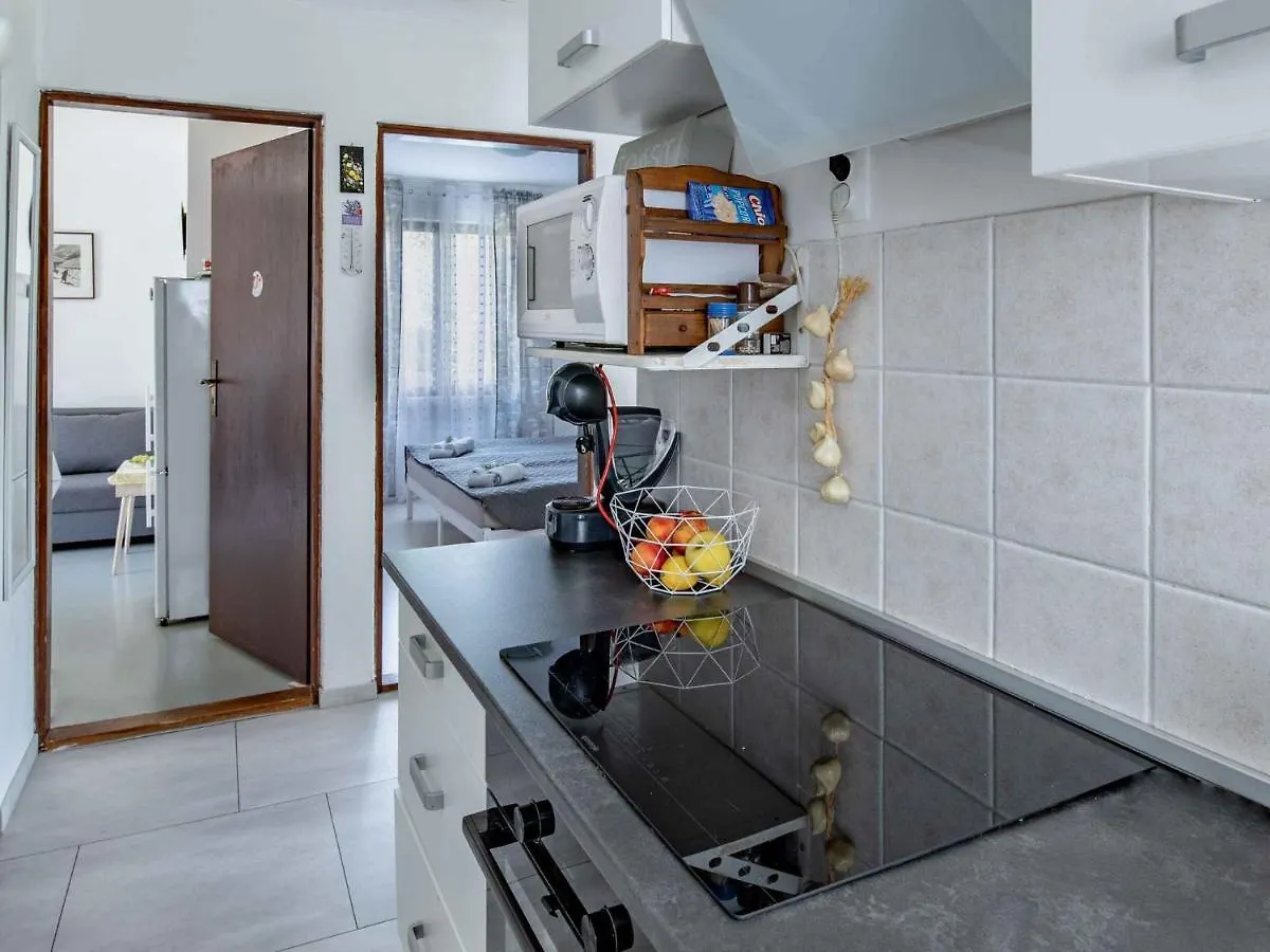 Apartment In Njivice - Insel Krk 45791 Croatia